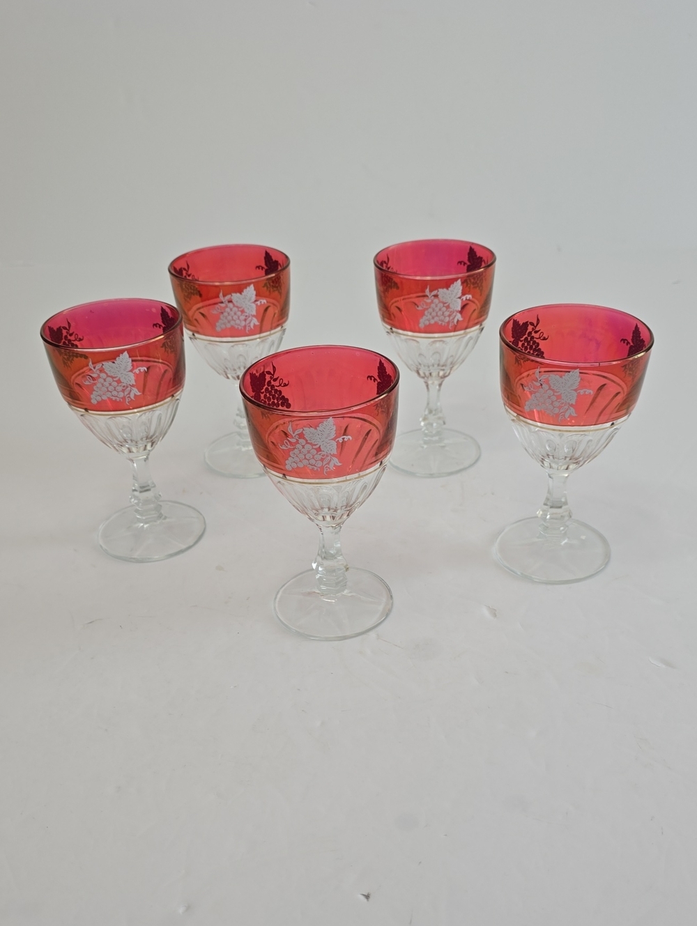 Vintage Lubiana Set Of 5 Italian Cranberry Wine Glasses Etched Grape Design